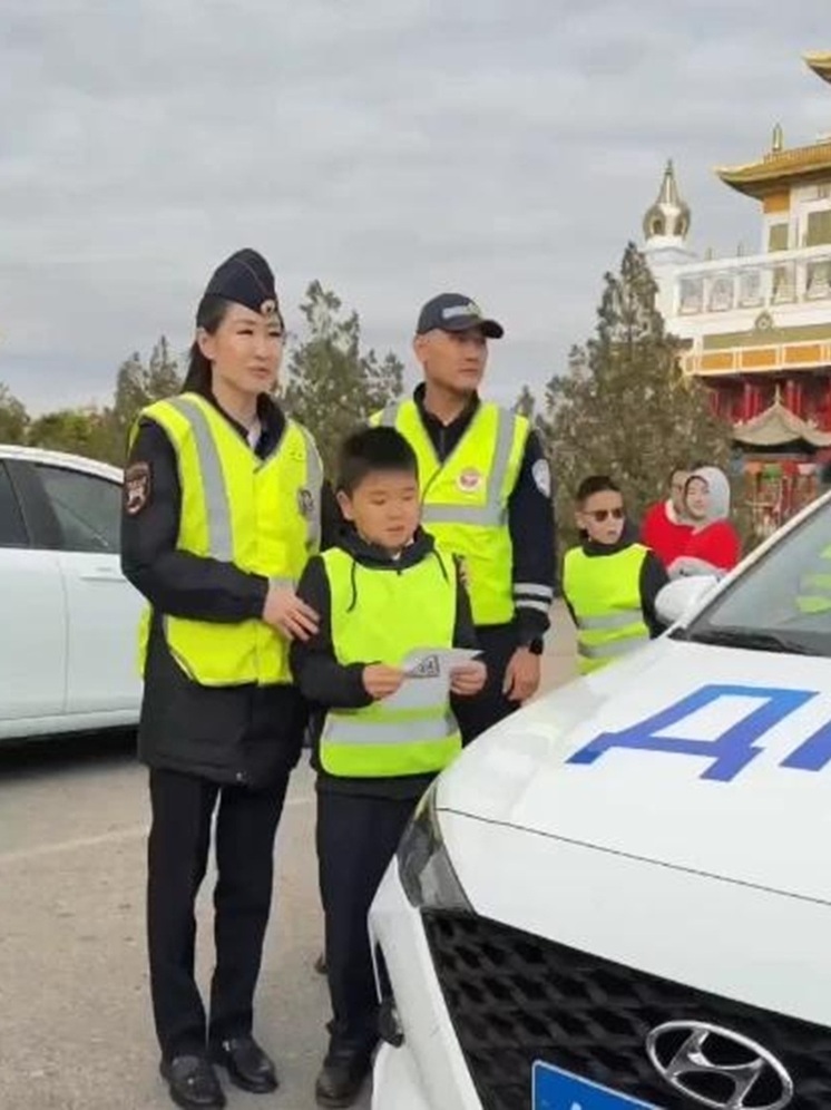 В Калмыкии провели акцию «Письмо водителю»