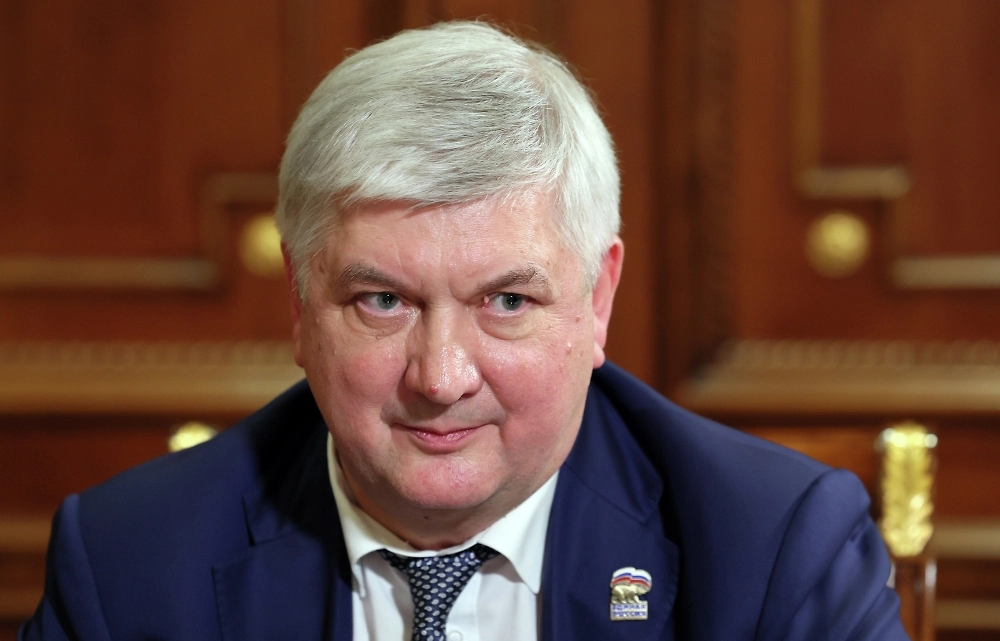 Воронежский губернатор Гусев начал планёрку с минуты молчания в память о погибших