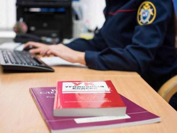 В Калининграде женщина заколола мужчину шампуром за оскорбление, а экс-ректора псковского вуза приговорили к 6,5 годам колонии за коррупцию: картина дня в регионах России глазами «МК»