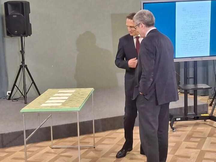 Разведчики передали Гослитмузею письма Тургенева и Гаршина