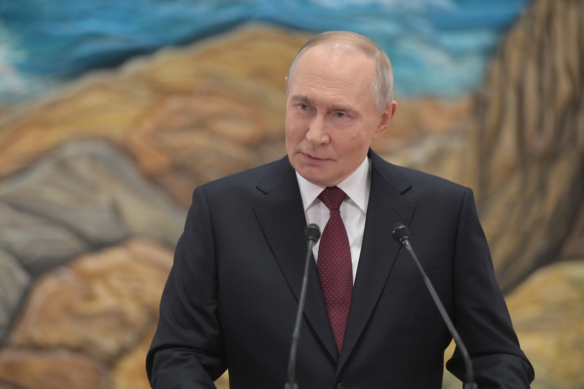 Путин призвал прекращать конфликты и снимать санкции ради газового рынка