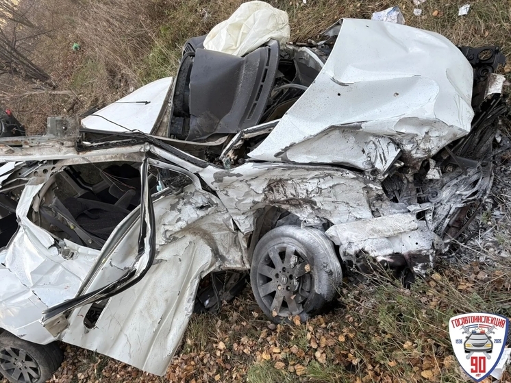 Honda при обгоне влетела в Mercedes: три человека в больнице