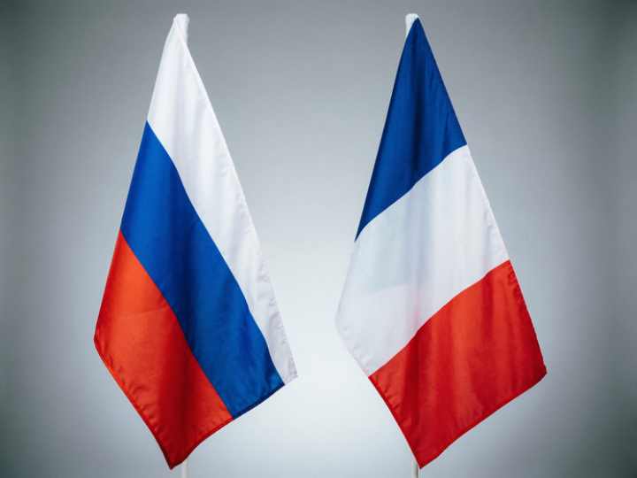 Россия обвинила Францию в попытке сорвать сближение Москвы с Африкой