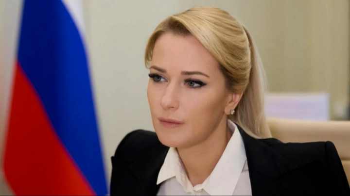 Лантратова вылетает с гуманитарной миссией в Алешки