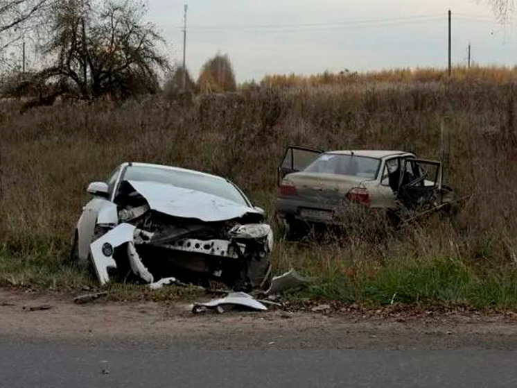 В Брянском районе при столкновении Ford Focus и Daewoo Nexia пострадала 71-летняя женщина