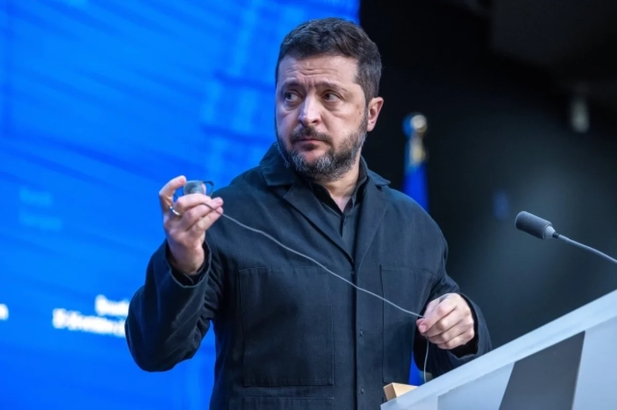 Мема: Зеленский разговорами о милитаризации мешает урегулированию конфликта