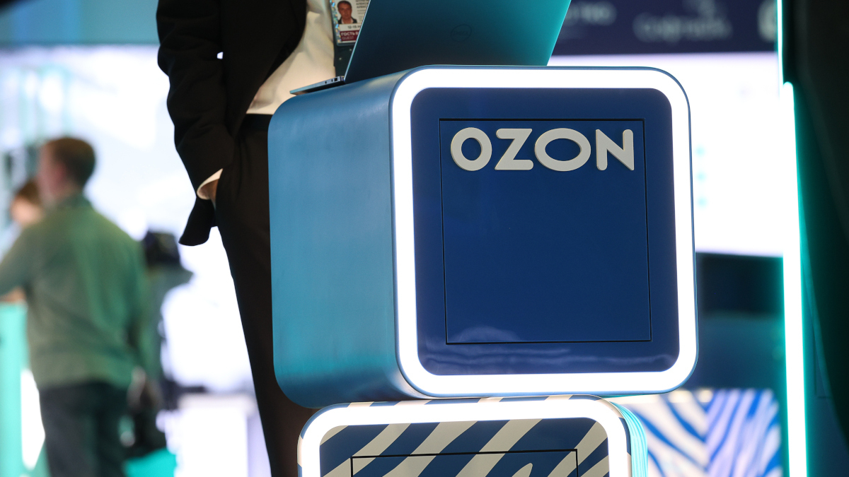 Логистический центр Ozon в Омске попал под атаку беспилотников
