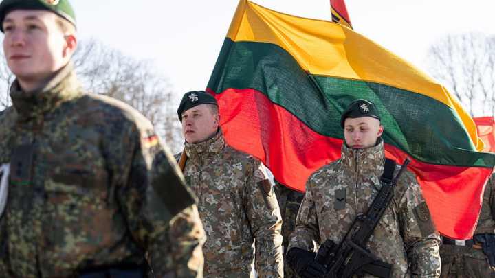 Обязательный призыв мужчин в армию введут в Литве с 2032 года