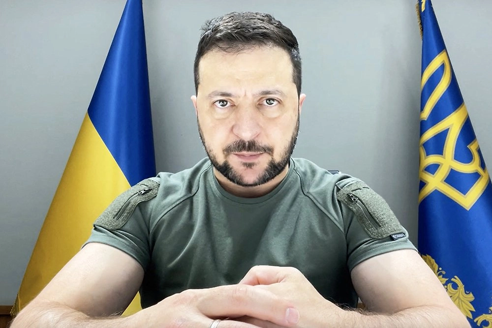Кинул и забыл? Бывший партнёр Зеленского не может избавиться от общей фирмы в России