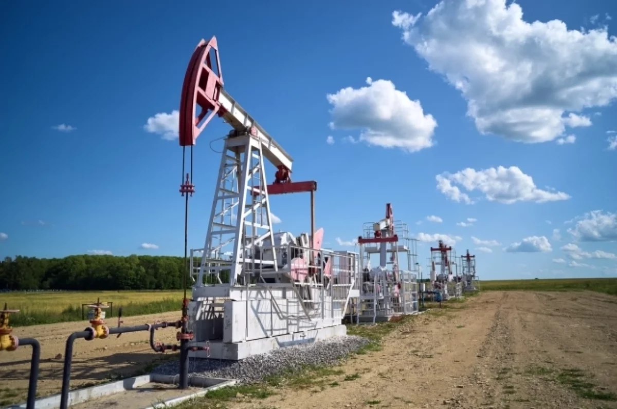 Сингапур начнет хранить нефть Саудовской Аравии под землей с 2027 года