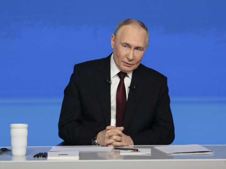 Путин назвал Маска гениальным человеком и рассказал о контактах с ним