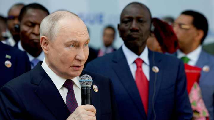 "Наш первый шаг": Путин рассказал о развитии системы спутниковой связи "Рассвет"