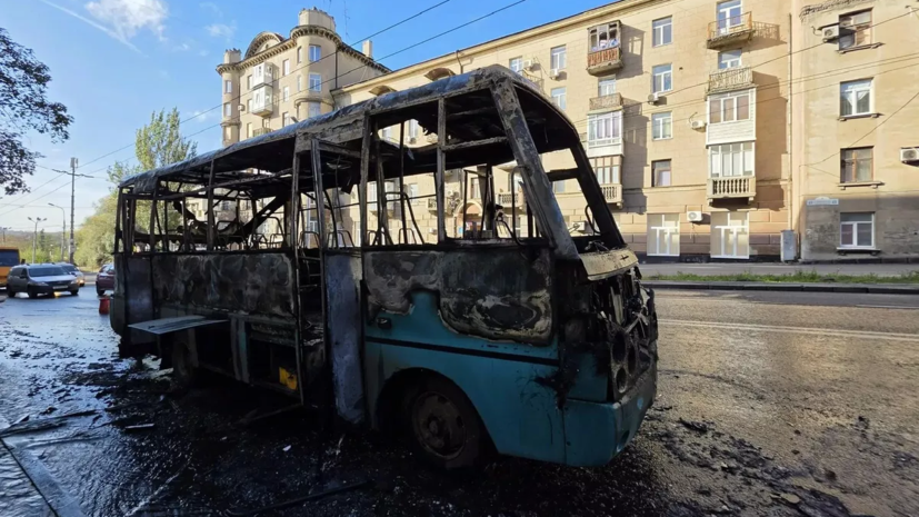 В Донецке во время движения загорелся пассажирский автобус