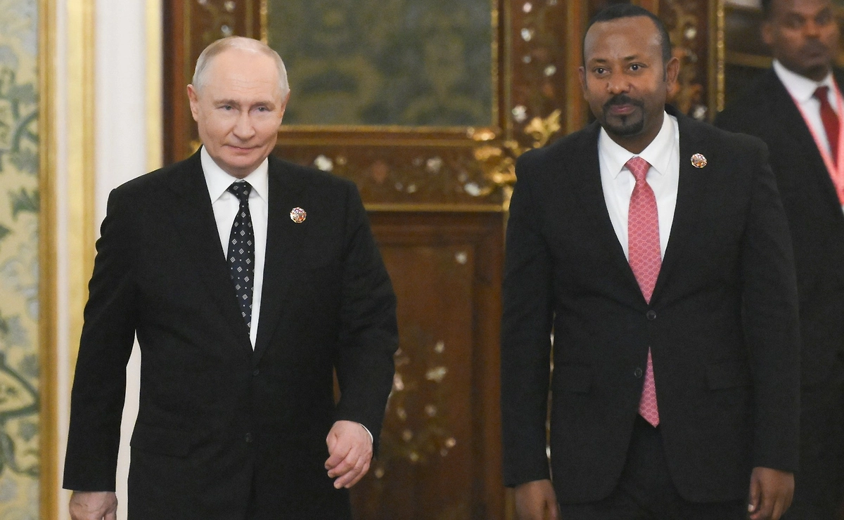 Путин поздравил премьера Эфиопии Аби Ахмеда с переизбранием на пост