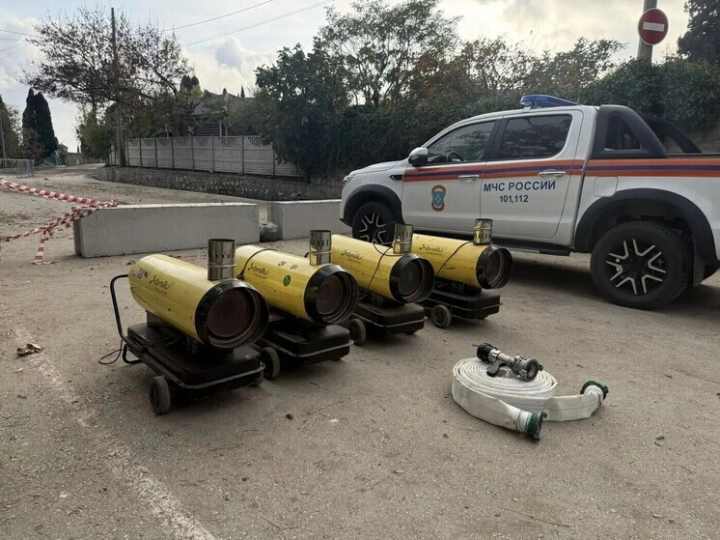 В Большой Ялте завершили откачку воды из подтопленных домов