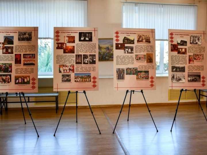 В Пензенском пединституте открылась выставка «Культурная мозаика»