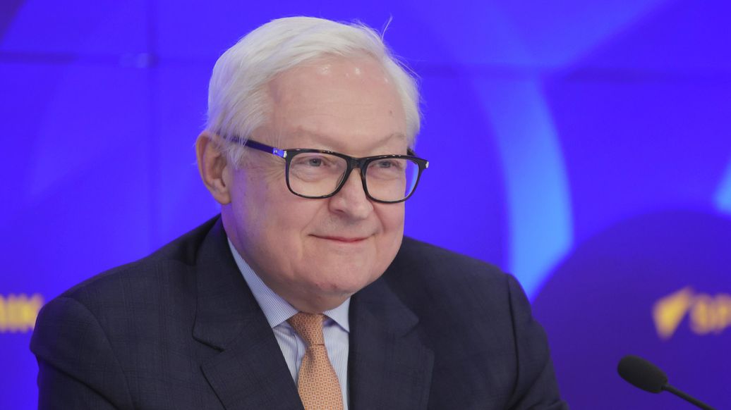 Рябков принял копии верительных грамот у посла Канады