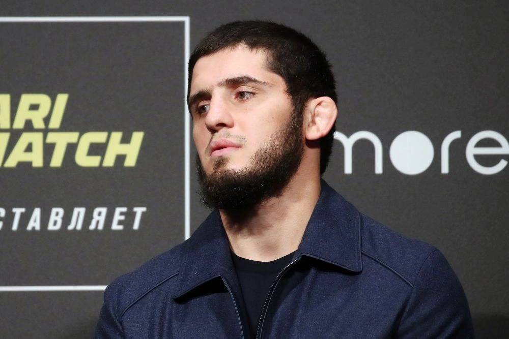 Настоящий мужчина: Махачев поддержал Евлоева после первого поражения в UFC