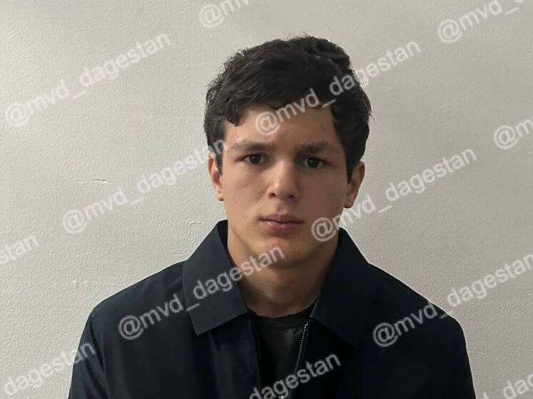 В Махачкале молодой парень угнал машину из-за конфликта авто хозяина с его другом