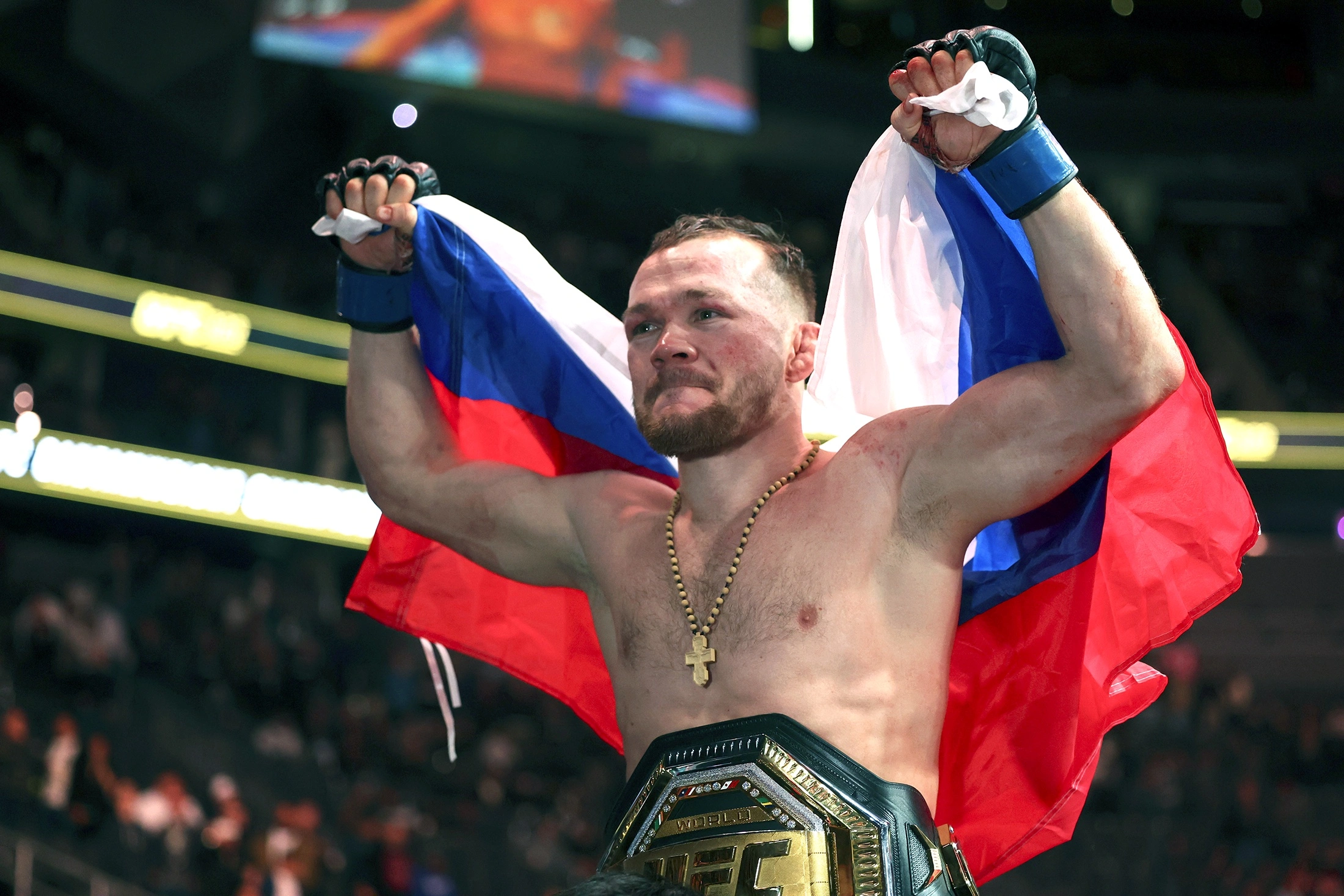 Петр Ян сравнялся с Хабибом Нурмагомедовым по количеству побед в UFC
