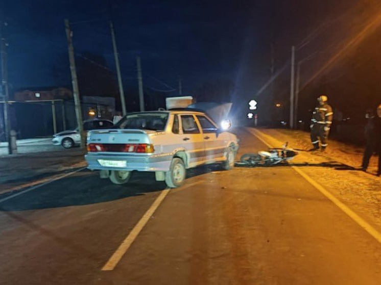 В Мордовии юноша попал в больницу после столкновения питбайка с авто