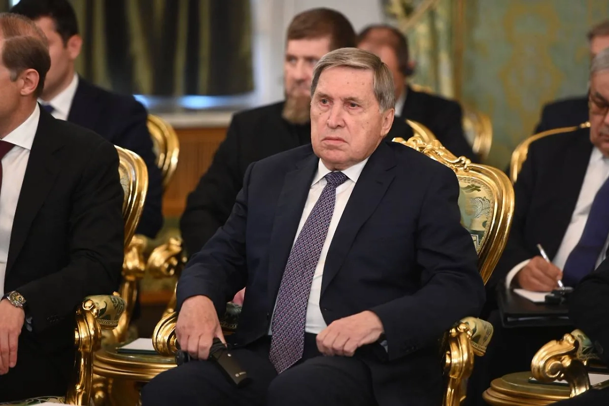 Разговор Путина с лидерами Финляндии и Норвегии длился 1,5 часа, заявил Ушаков
