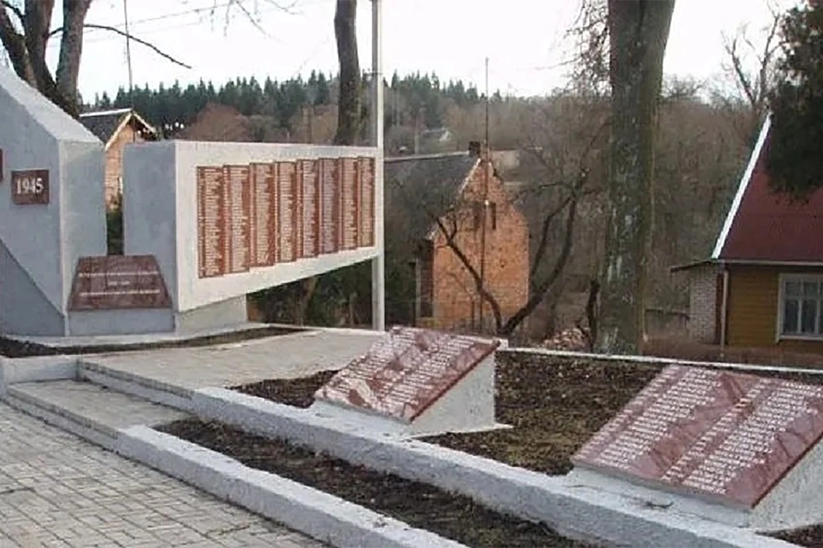 300 тел советских солдат решили вывезти с мемориала в Литве