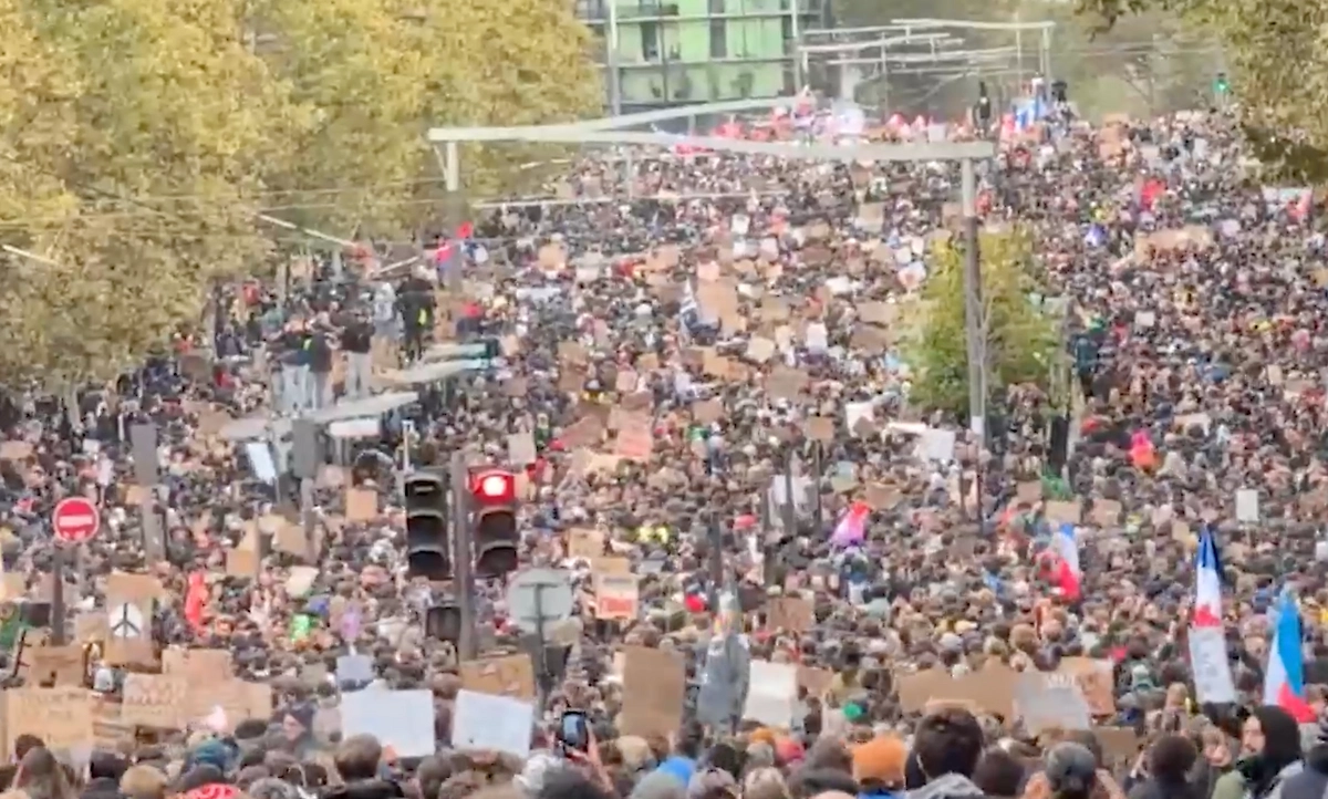 Прислушайтесь к требованиям! В Париже снова бастуют против роста цен
