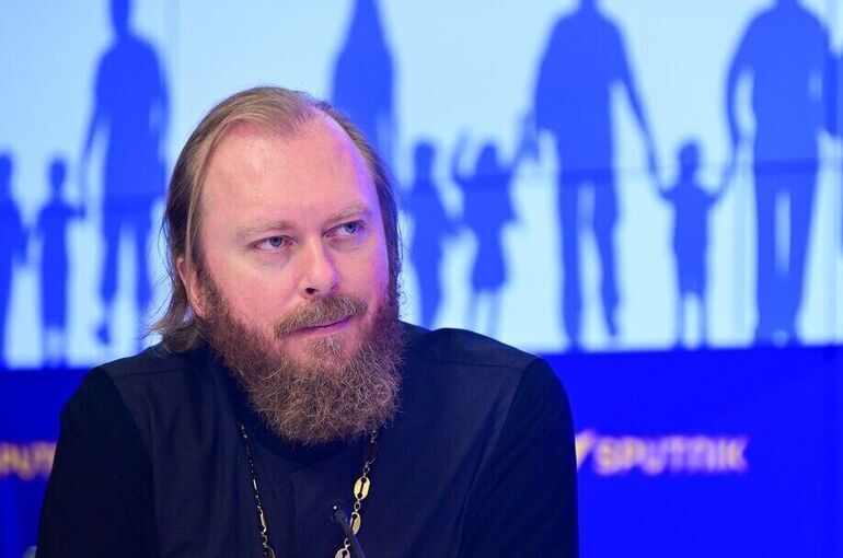 Глава Патриаршей комиссии призвал запретить рекламу оккультизма