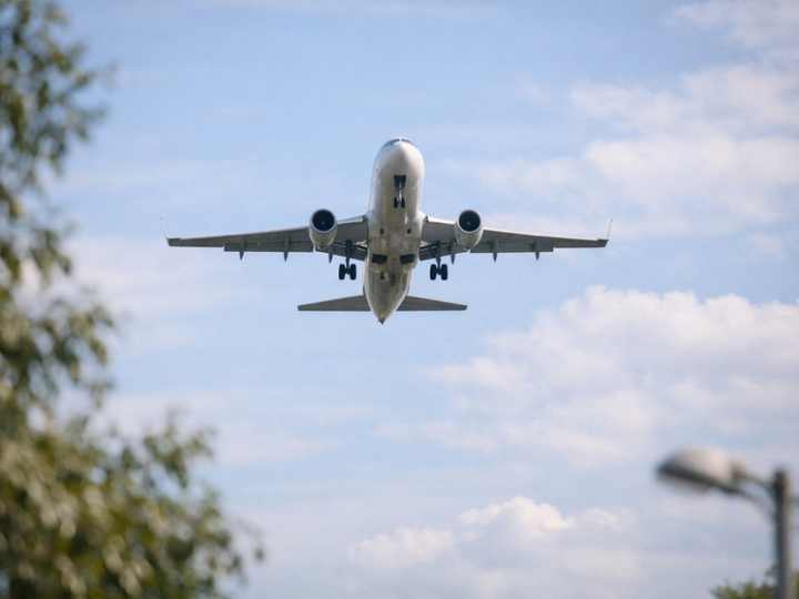 Один пилот погиб при столкновении двух самолетов в Уругвае