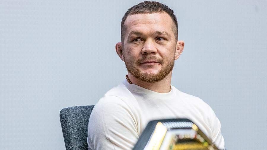 Боец ММА Петр Ян победил Мераба Двалишвили и защитил титул UFC