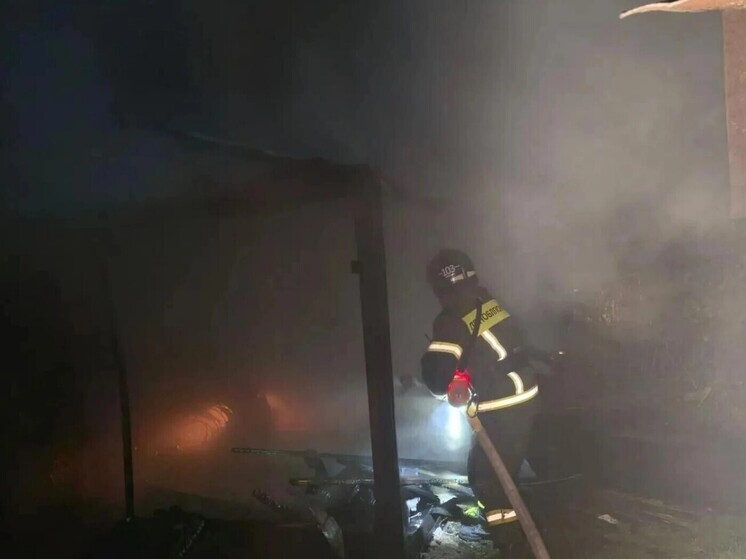 Два пожара и две аварии потребовали помощи спасателей Ленобласти за сутки