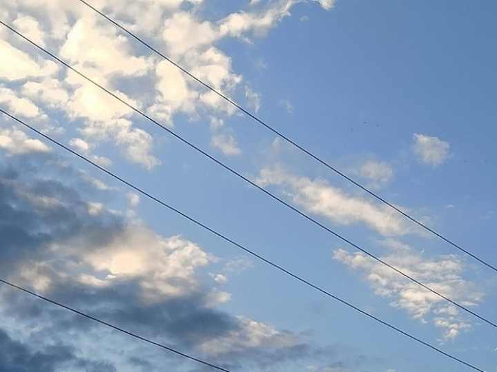 Жители Владимира сообщили о громких звуках в небе над городом