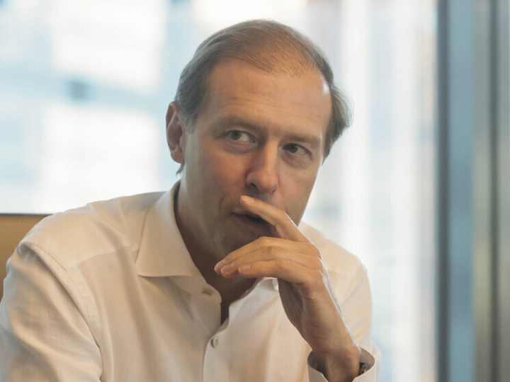Мантуров рассказал о работе по созданию мобильных огневых групп