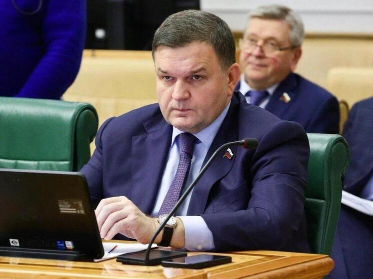 Сенатор Сергей Перминов о необходимости психологической помощи подросткам