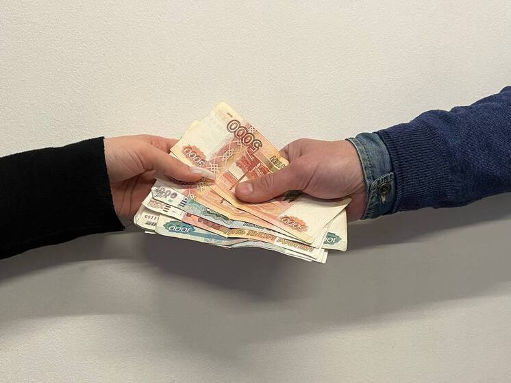 Калининградский предприниматель оставил четырёх водителей без зарплаты
