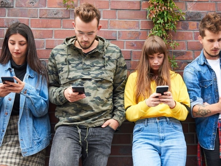 Смартфоны на Android получили обновление из 2027 года