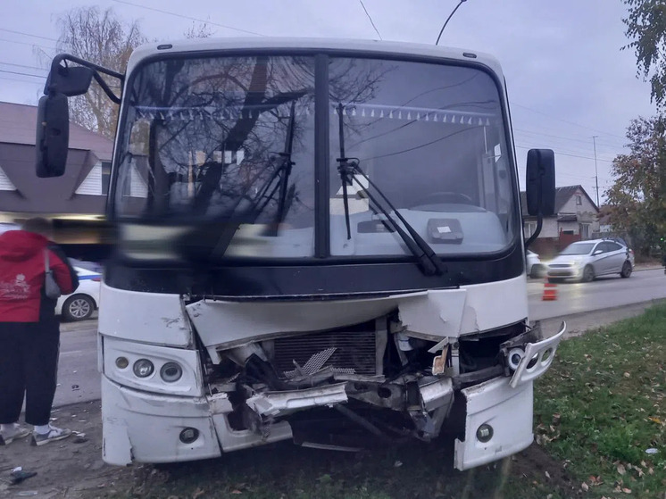 В Рассказово в ДТП с автобусом пострадали водитель и пассажирка