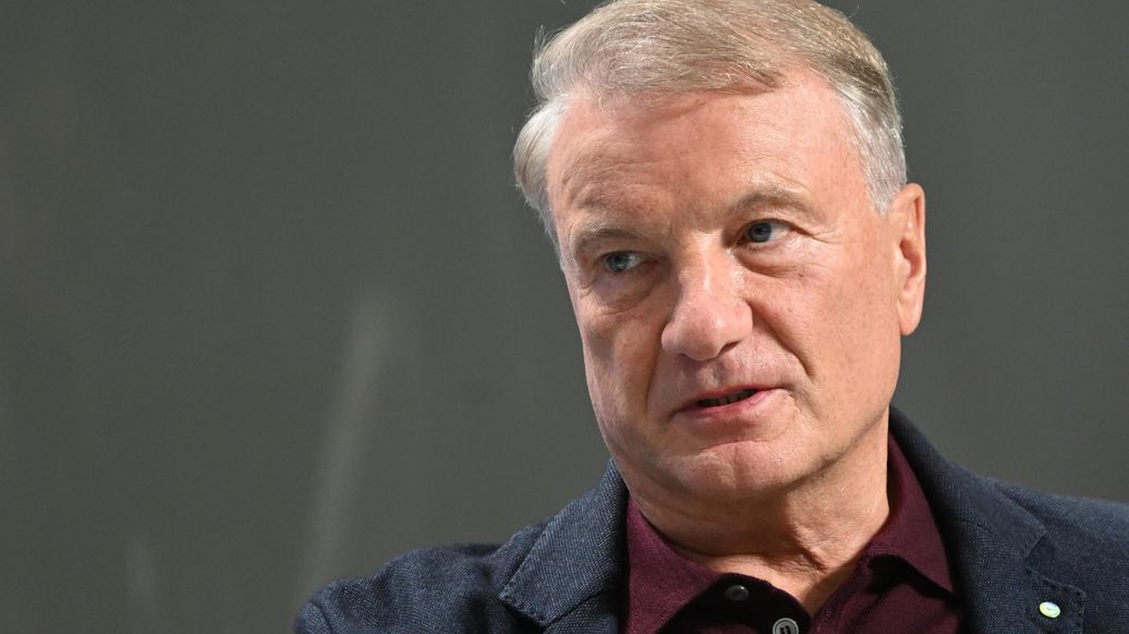 Врио главы Удмуртии Абрамова обсудила проекты с главой Сбербанка Грефом