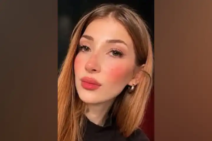 В Турции 28-летняя невеста погибла от удара машины для боулинга