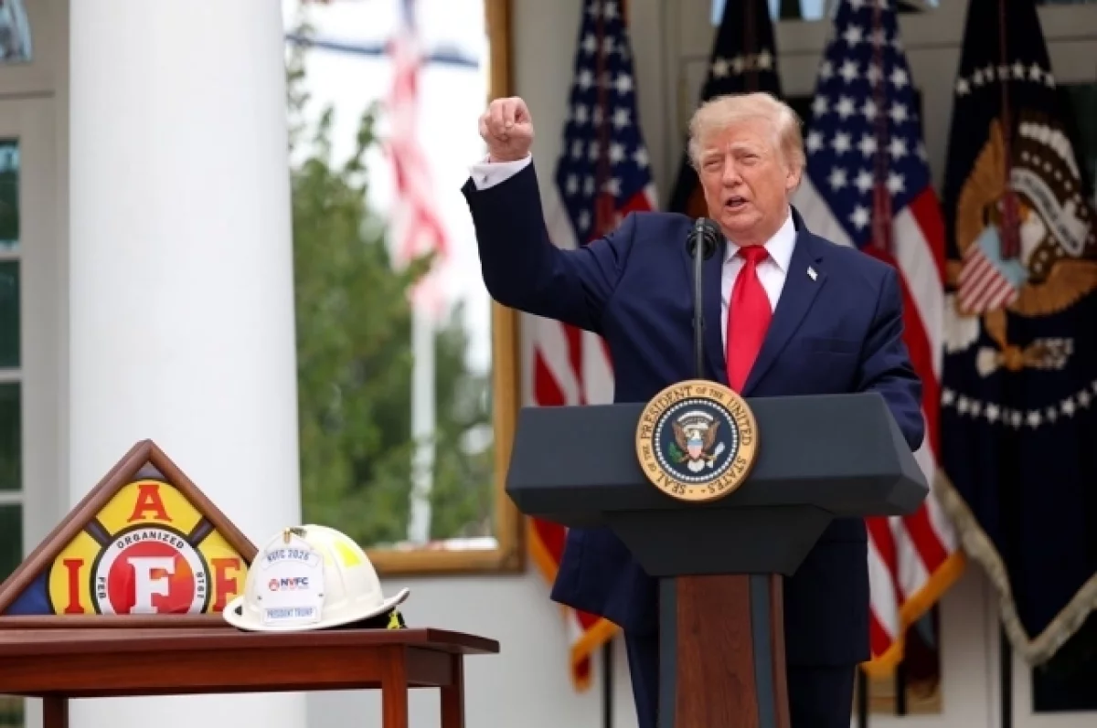 Зеленский в истерике: эксперт объяснил слова Трампа о третьем сроке
