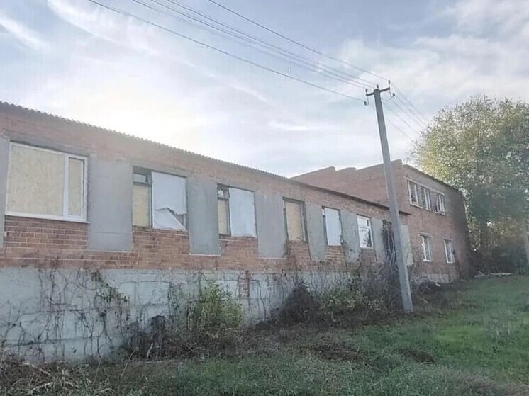 В Куйбышево закрыли окна водоканала после атаки дронов