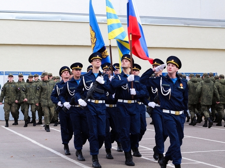 В Смоленском филиале НИУ МЭИ прошел второй выпуск офицеров ВВС