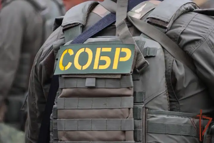 При поддержке СОБР Росгвардии в Томске задержан подозреваемый в незаконном доступе к учётным записям на портале «Госуслуг»