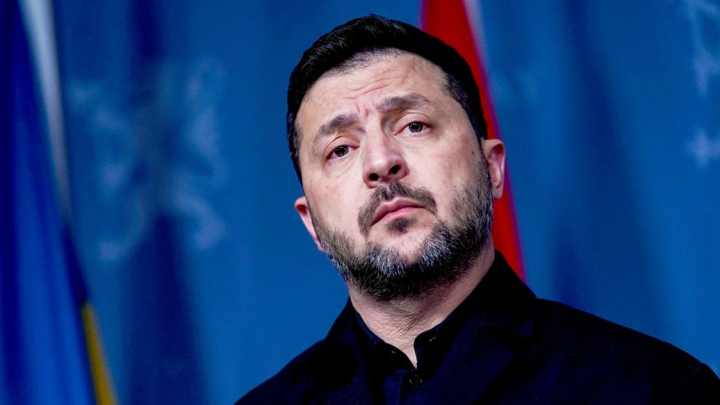 СМИ: Зеленский сделал заявление о трехсторонних переговорах в Абу-Даби