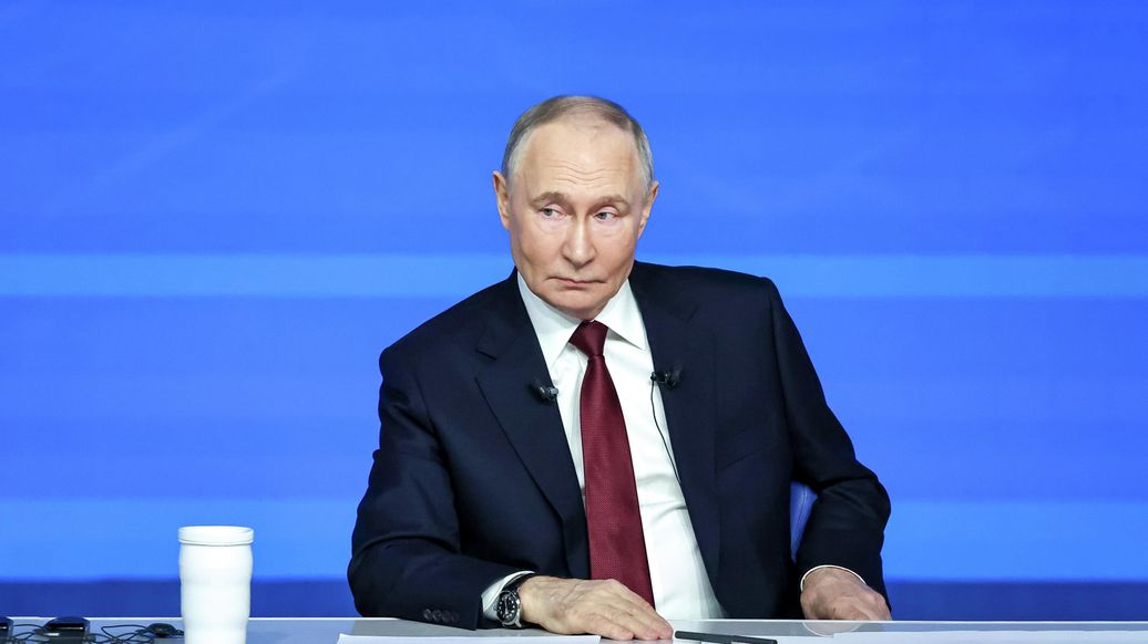 Путин поручил представить предложения по использованию "Цифрового рудника"