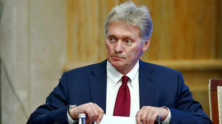 Песков заявил о готовности РФ, США и КНР к трехсторонней встрече