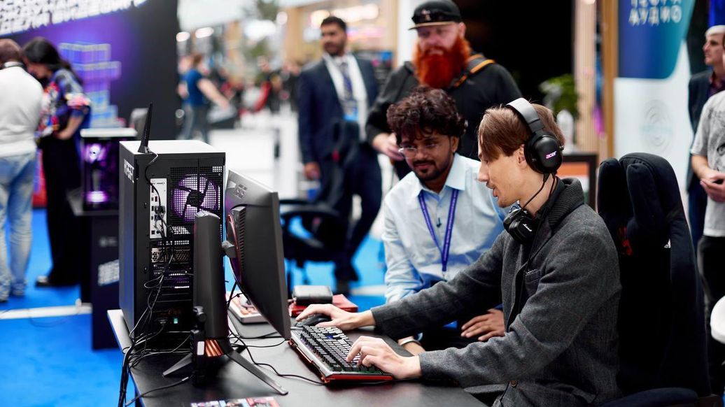Команды из России и Монголии вышли в финал турнира по Counter-Strike