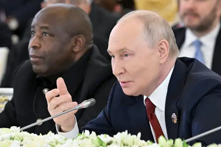 Путин: Россия поделится с Африкой опытом цифровизации выборов