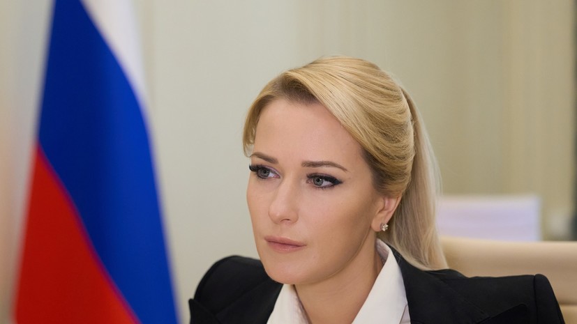 Лантратова вместе с иностранными журналистами вылетает на гуммиссию в Алёшки